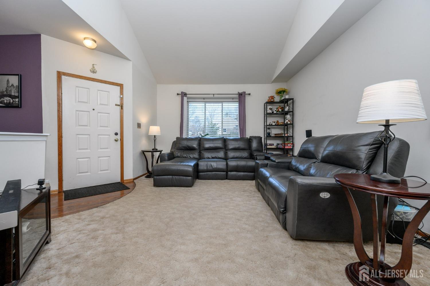 87 Driftwood Drive, Franklin, New Jersey image 4