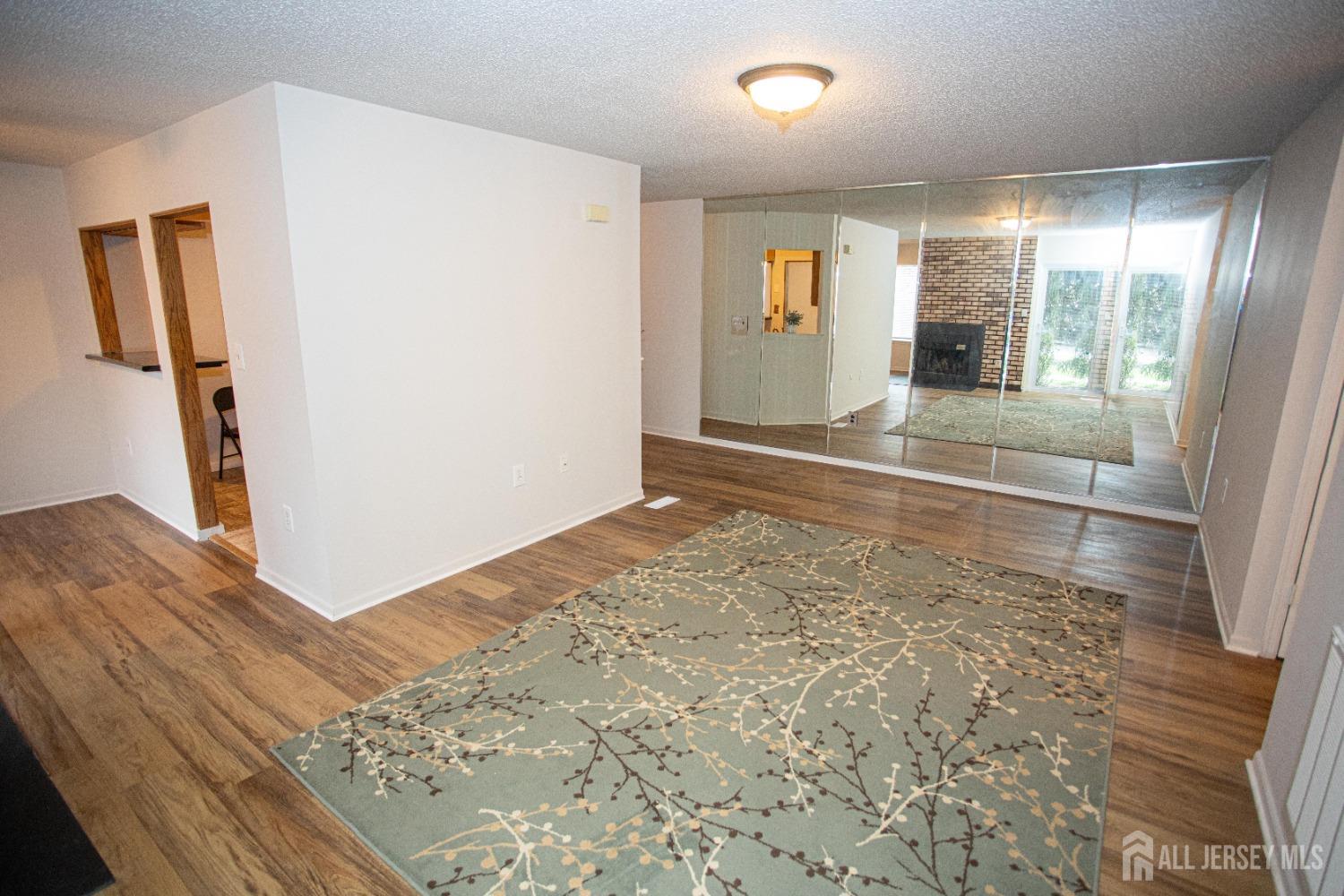 29 Chatham Square, Sayreville, New Jersey image 9