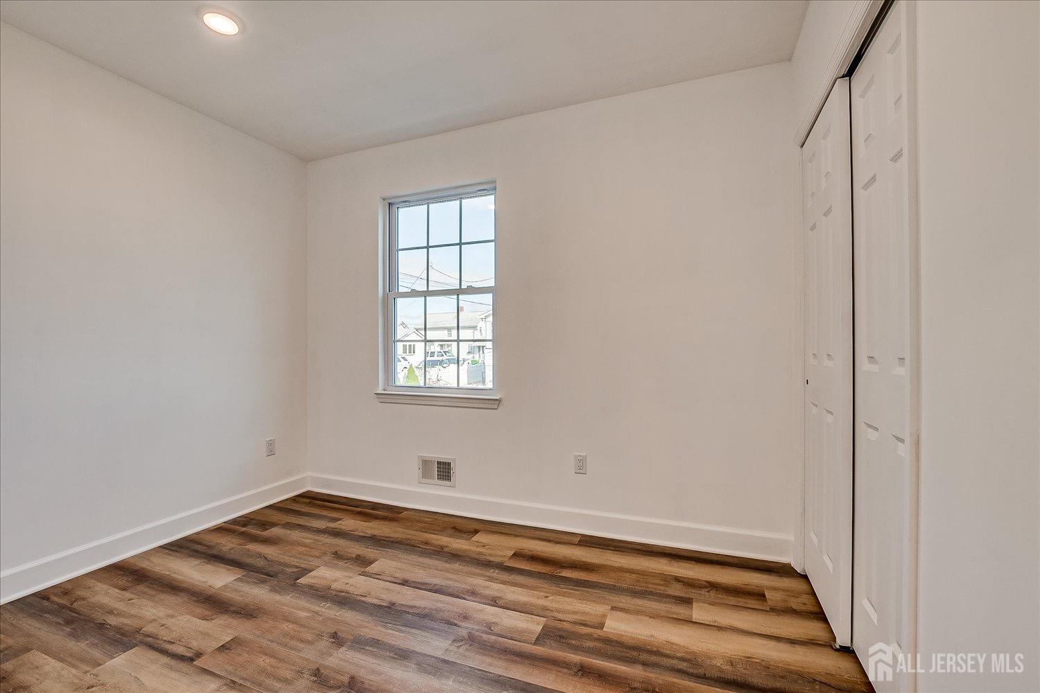 32 Smith Street, Sayreville, New Jersey image 16