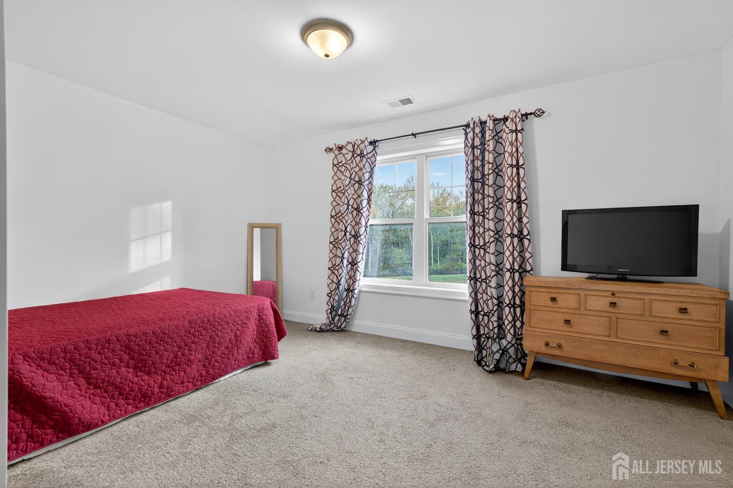 Old Bridge, New Jersey, 08857, United States, 6 Bedrooms Bedrooms, ,4 BathroomsBathrooms,Residential,Active,2041769