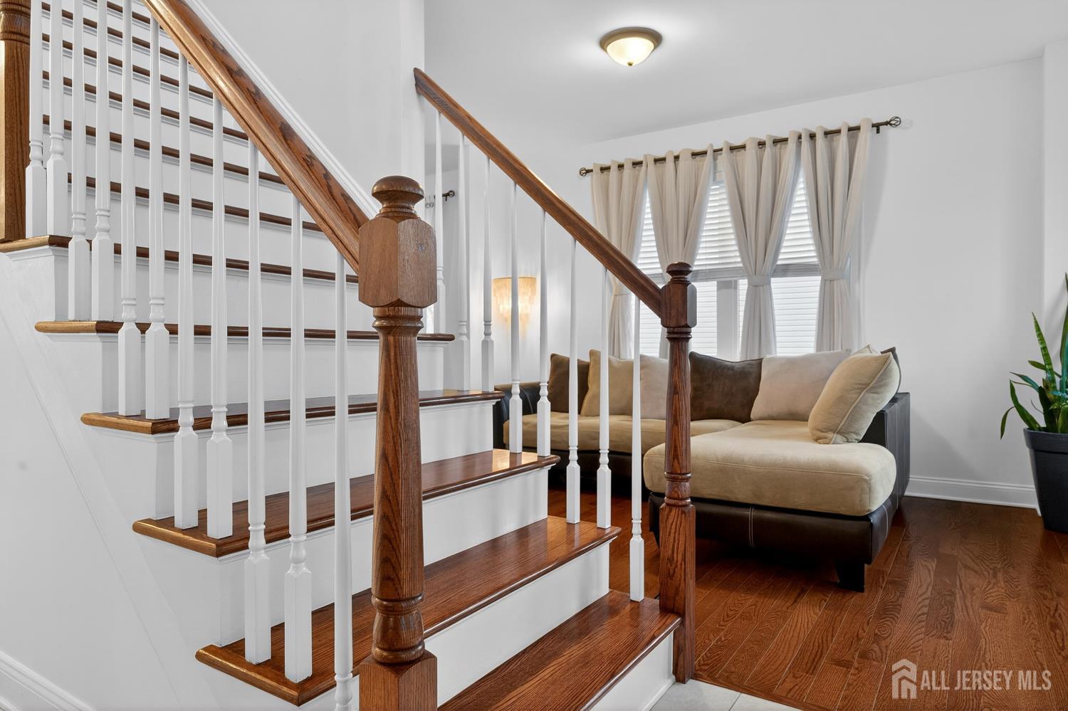 Old Bridge, New Jersey, 08857, United States, 6 Bedrooms Bedrooms, ,4 BathroomsBathrooms,Residential,Active,2041769