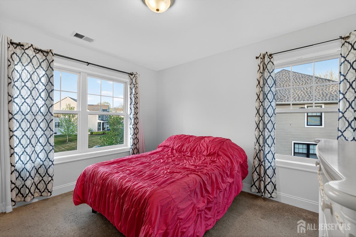 Old Bridge, New Jersey, 08857, United States, 6 Bedrooms Bedrooms, ,4 BathroomsBathrooms,Residential,Active,2041769