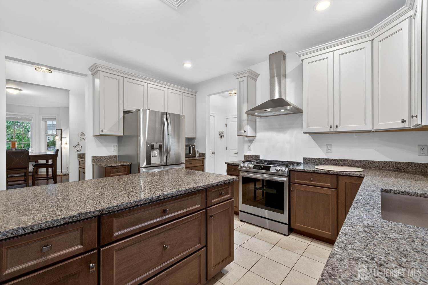Old Bridge, New Jersey, 08857, United States, 6 Bedrooms Bedrooms, ,4 BathroomsBathrooms,Residential,Active,2041769