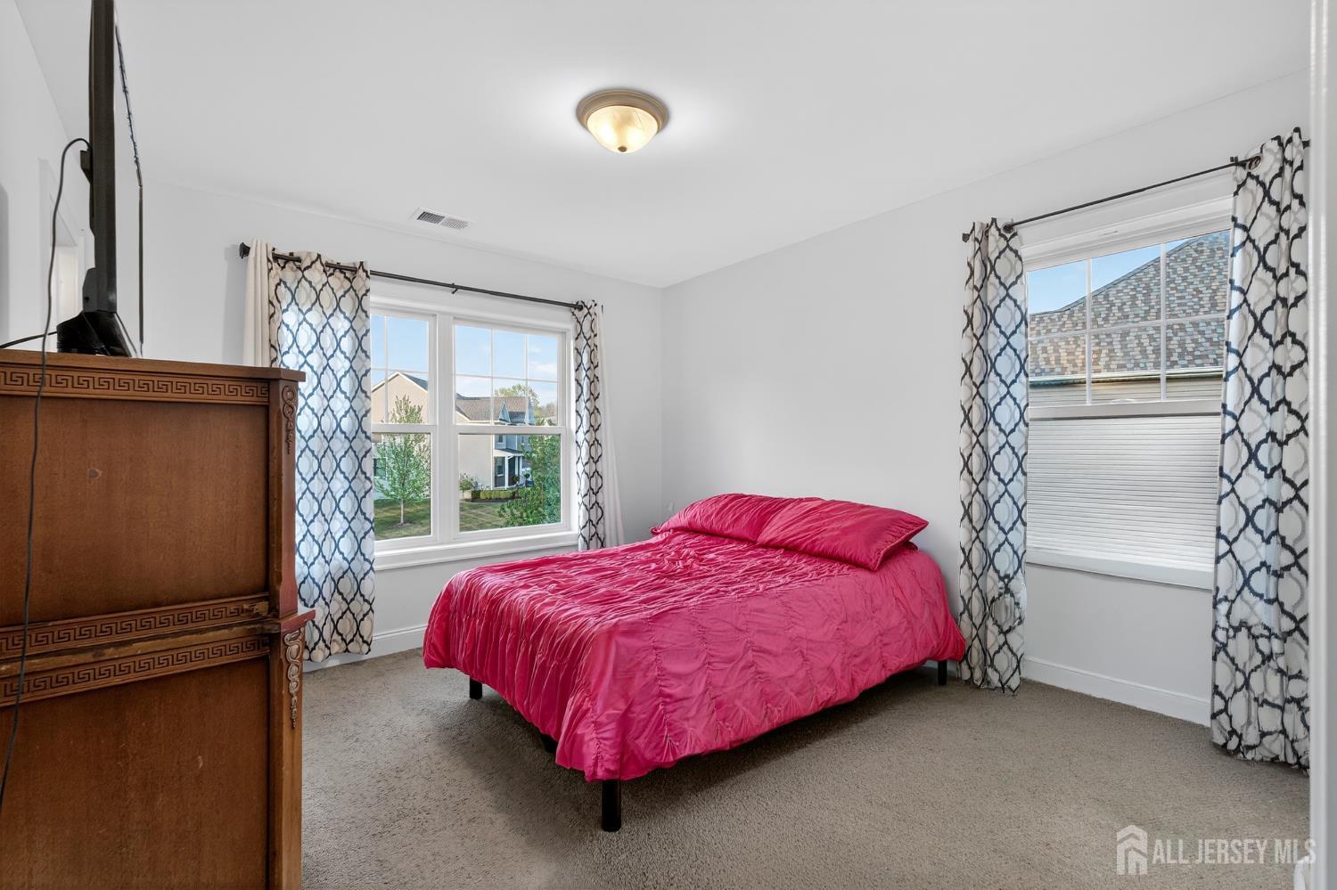 Old Bridge, New Jersey, 08857, United States, 6 Bedrooms Bedrooms, ,4 BathroomsBathrooms,Residential,Active,2041769
