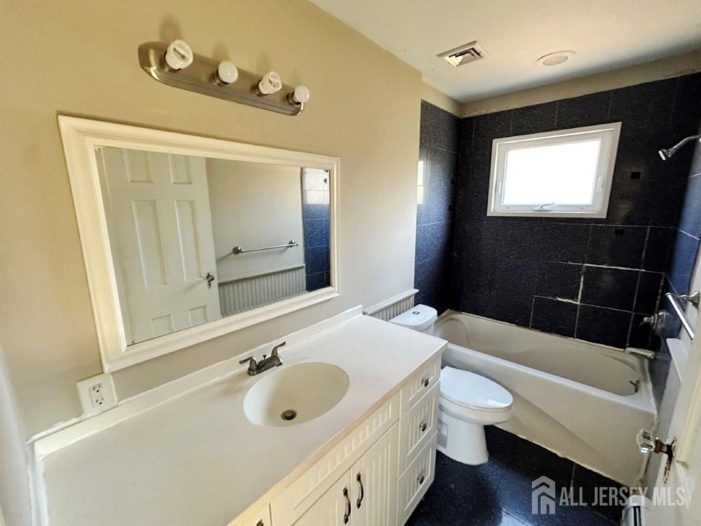 130 Maple Place, South Plainfield, New Jersey image 8
