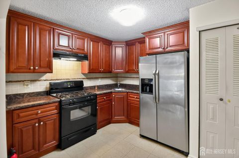 Condo For Sale - 258 Kempsey Drive<br/> North Brunswick, NJ 08902