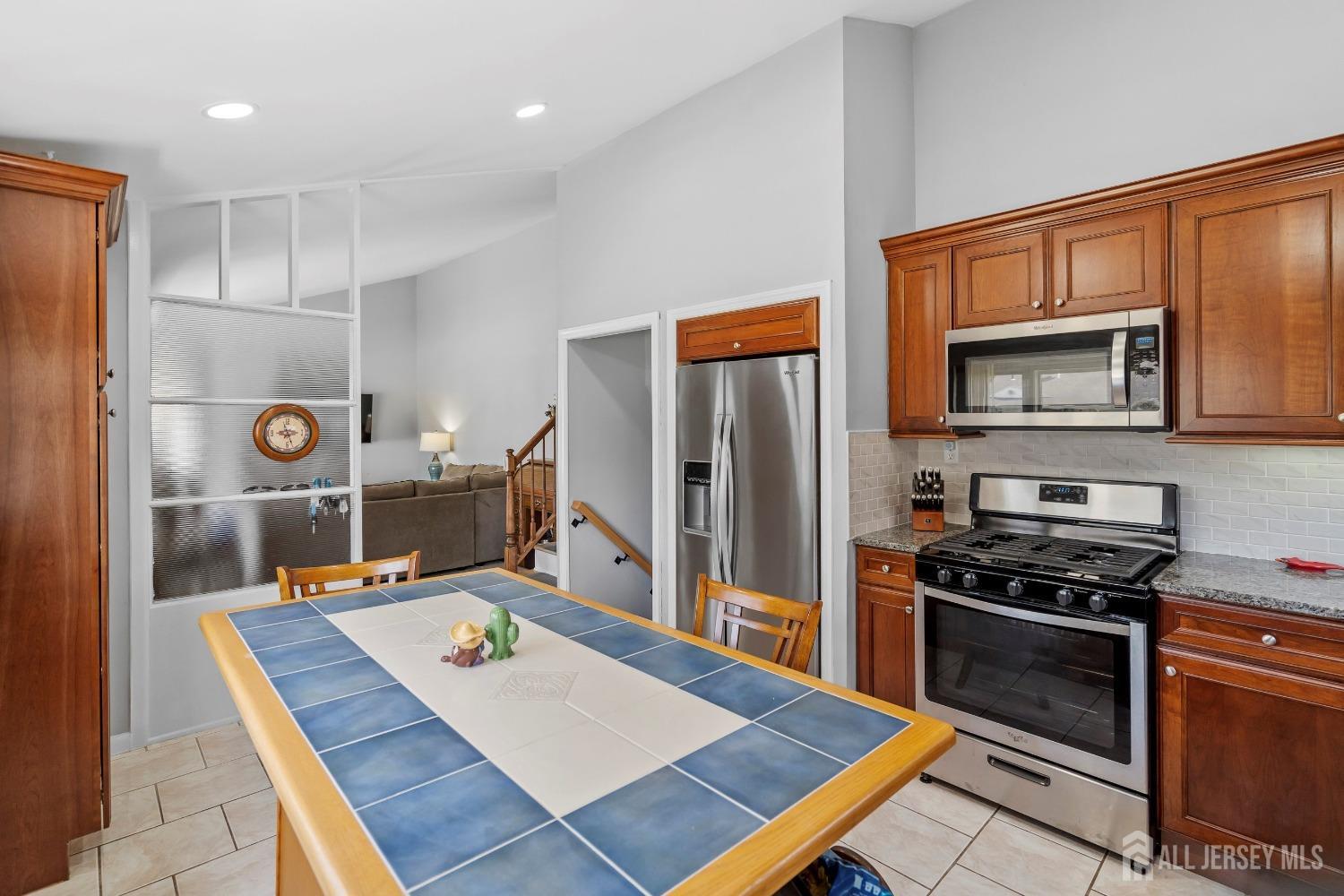 69 Claridge Place, Colonia, New Jersey image 11