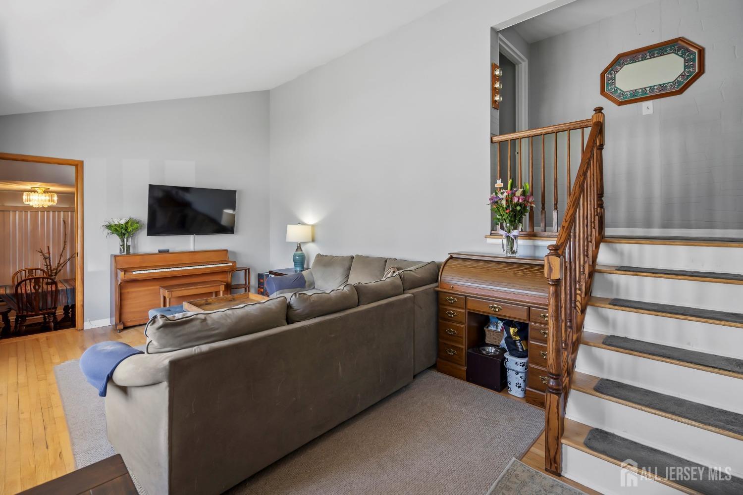 69 Claridge Place, Colonia, New Jersey image 4