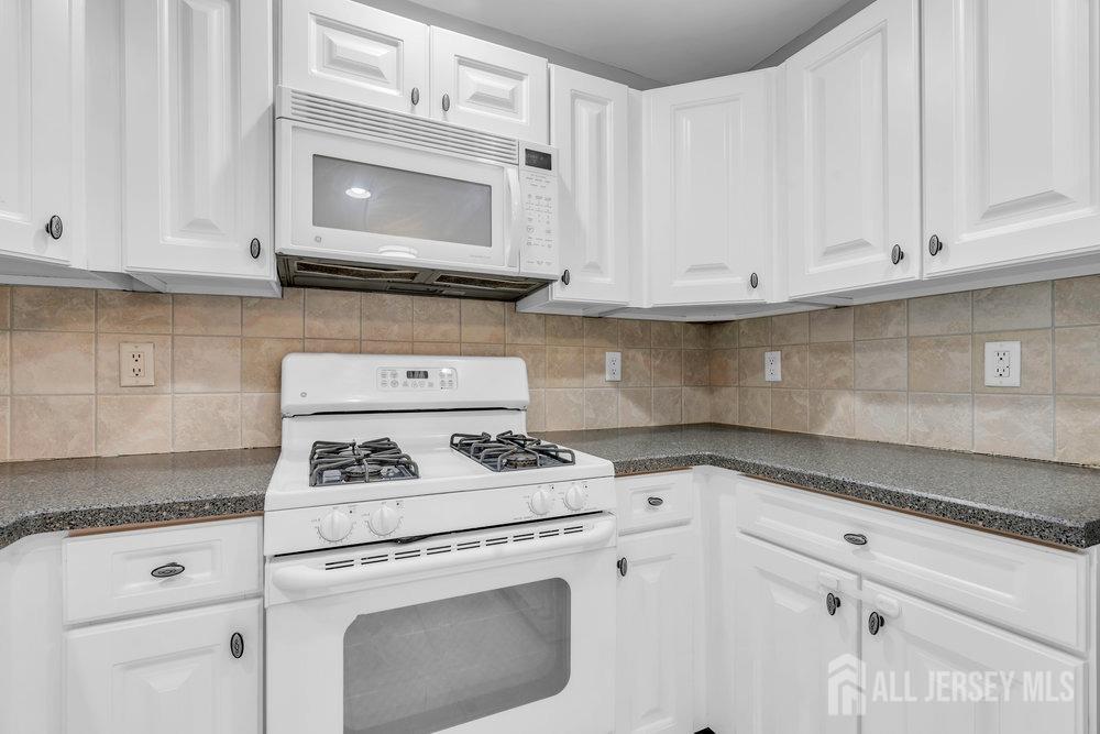 3 Kuczynski Drive, Sayreville, New Jersey image 10
