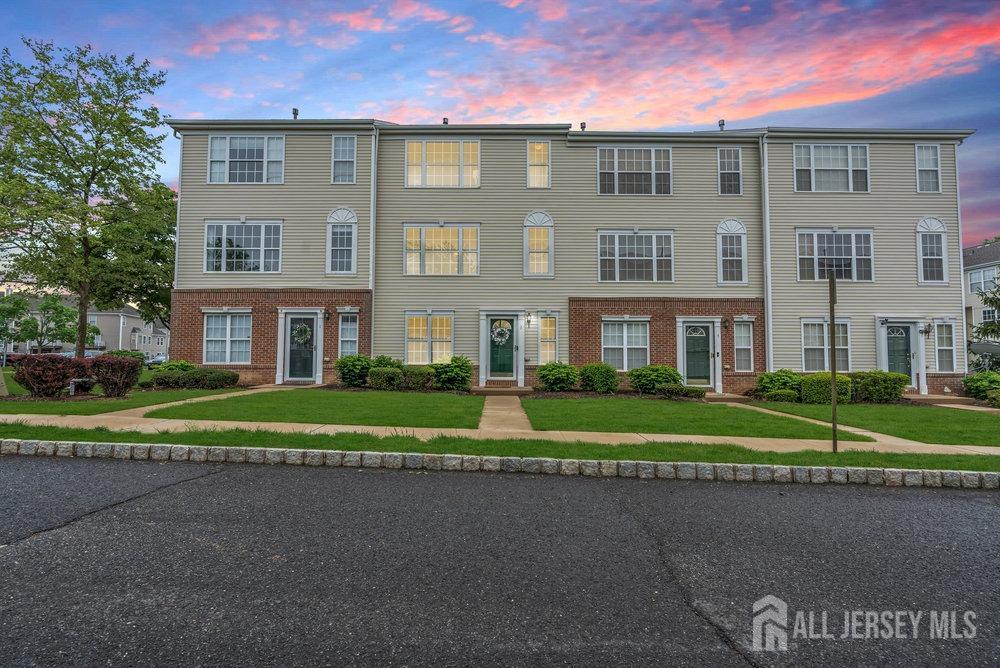 3 Kuczynski Drive, Sayreville, New Jersey image 1