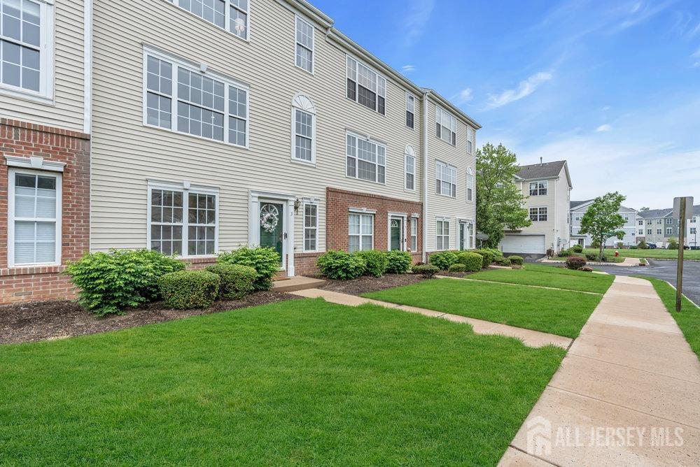 3 Kuczynski Drive, Sayreville, New Jersey image 2