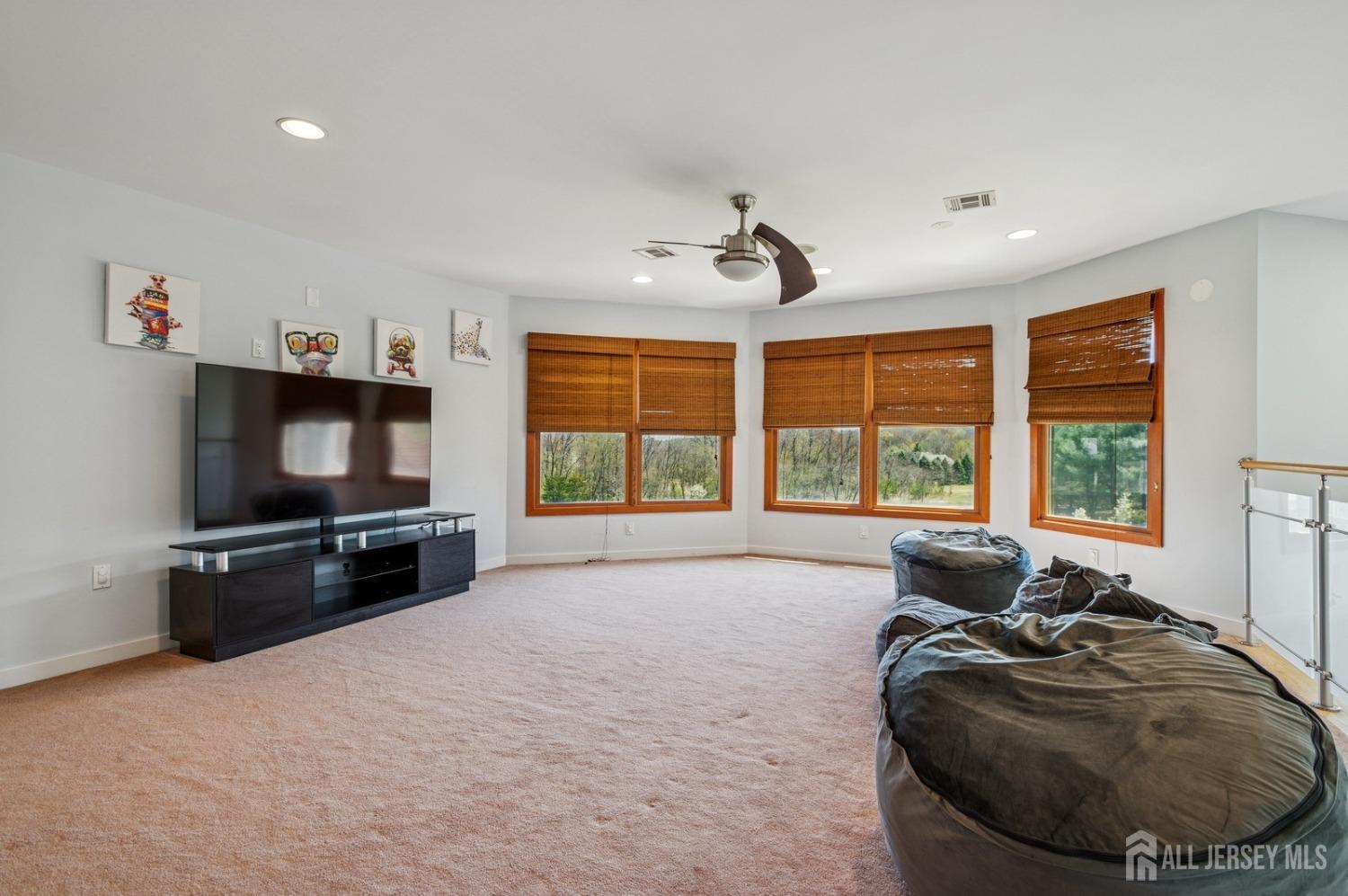 5 Holdman Place, Millstone, New Jersey image 20