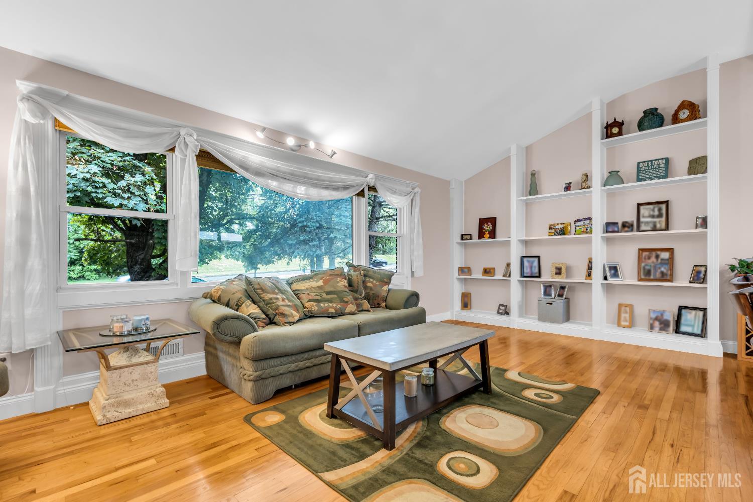 90 Ryders Lane, East Brunswick, New Jersey image 12