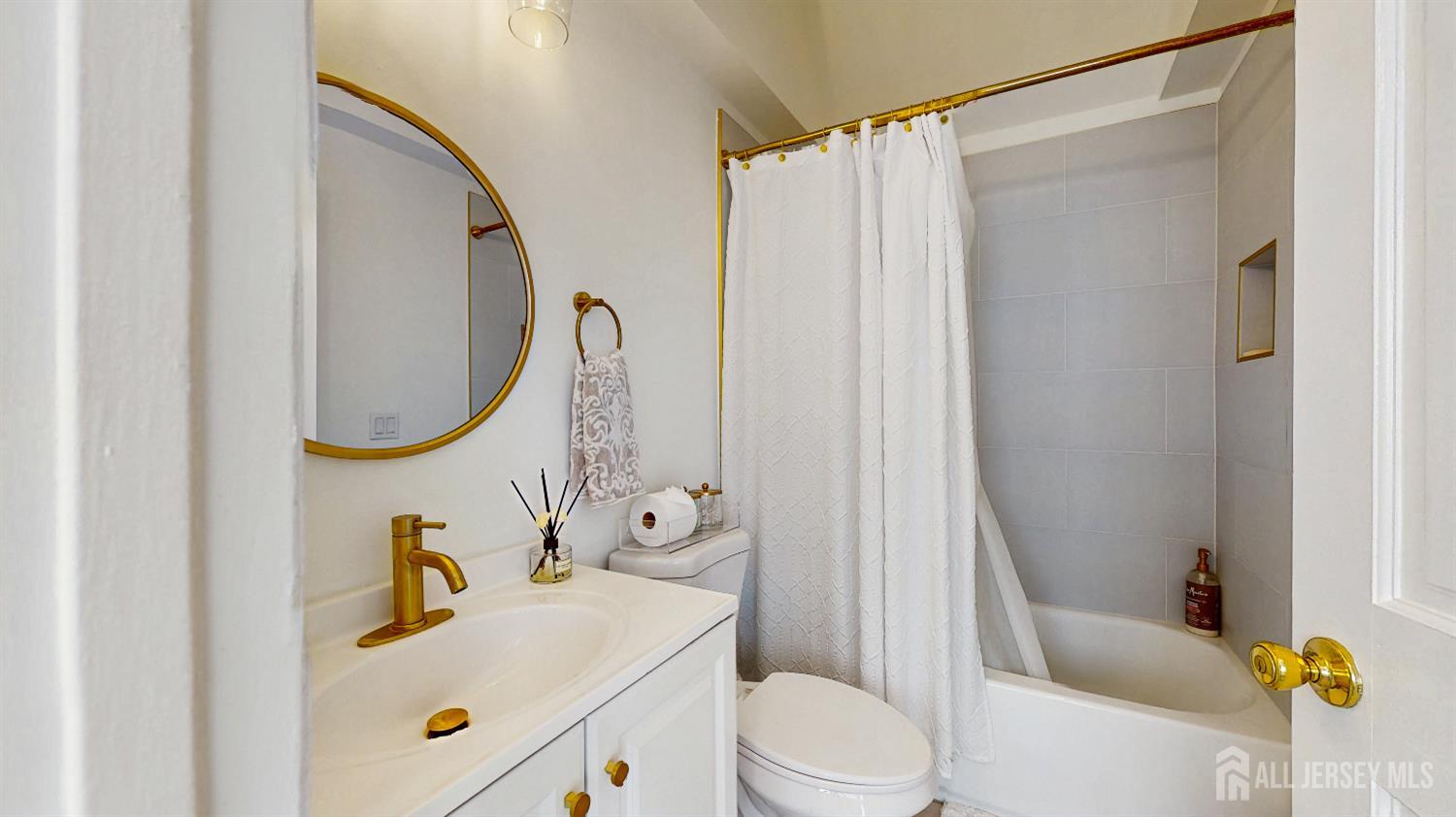 351 Tremont Avenue, East Orange, New Jersey image 22