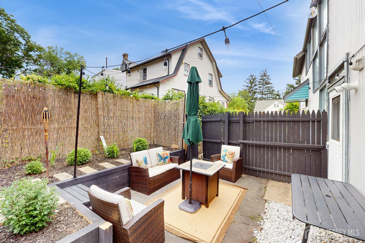 351 Tremont Avenue, East Orange, New Jersey image 25