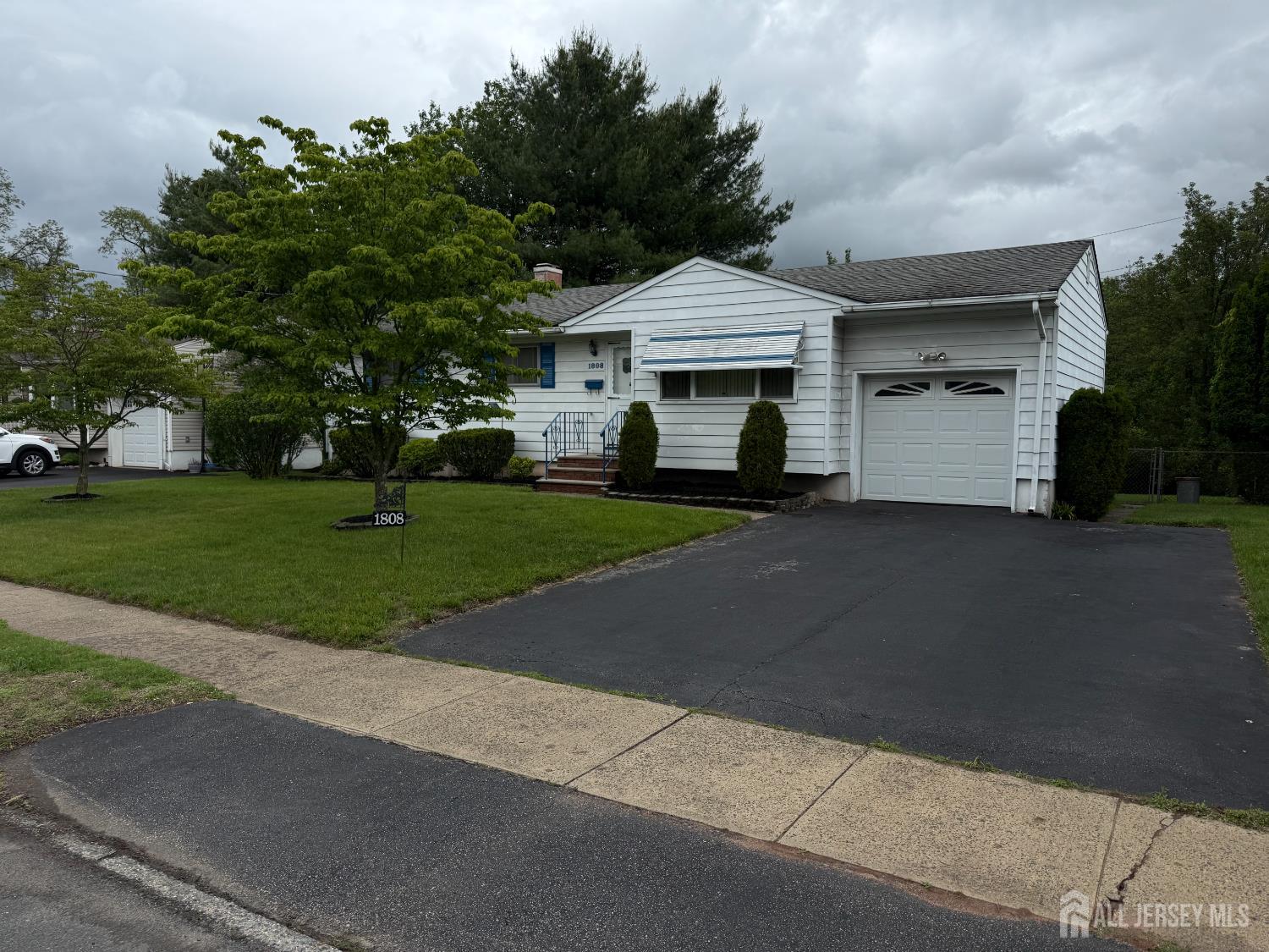 1808 Stratford Avenue, South Plainfield, New Jersey image 3