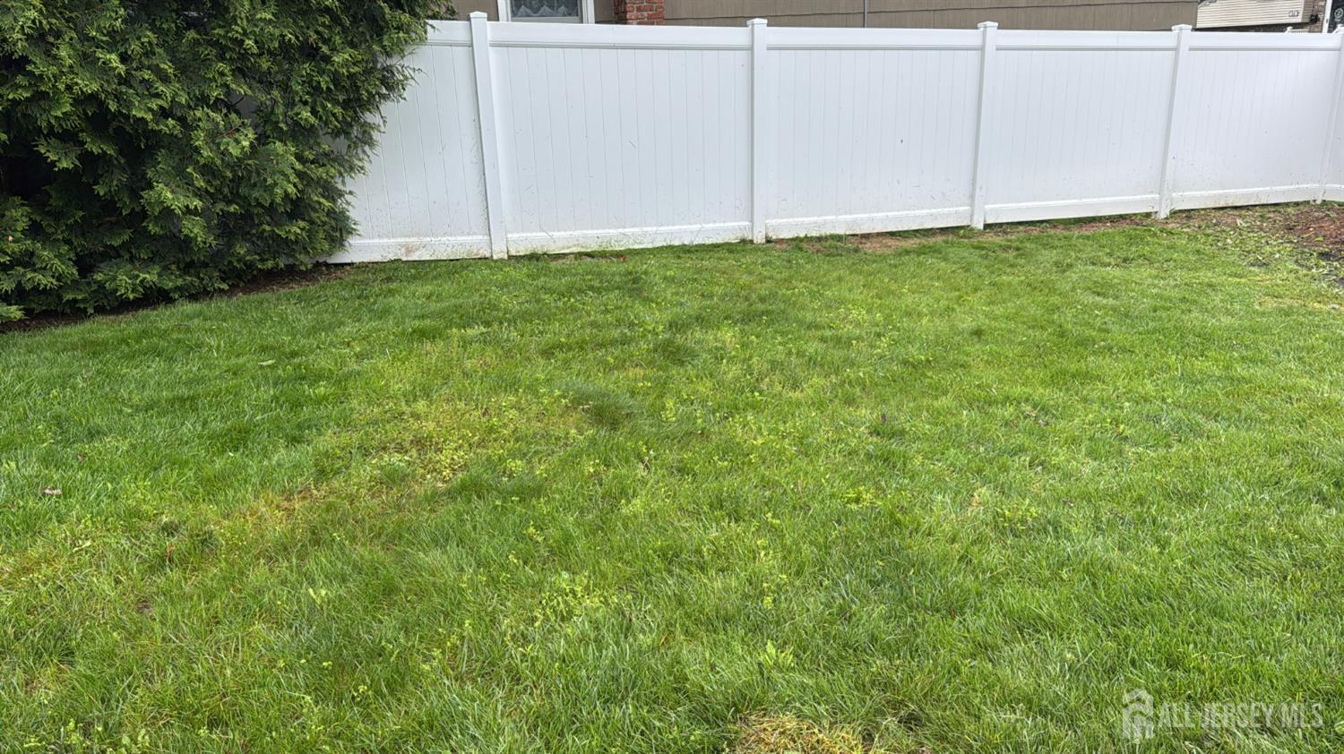 20 Wick Drive, Fords, New Jersey image 5