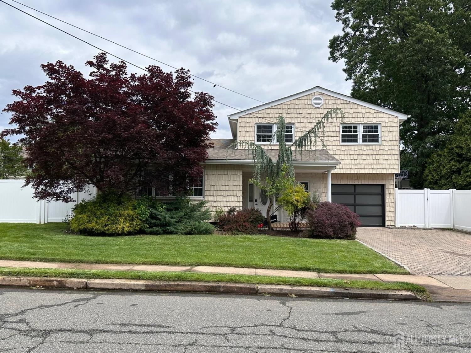 20 Wick Drive, Fords, New Jersey image 1