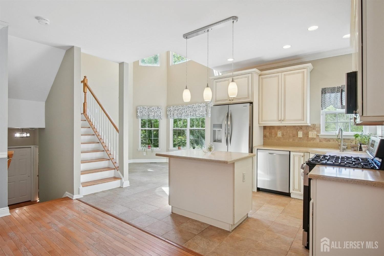 8 Russell Court, Old Bridge, New Jersey image 11