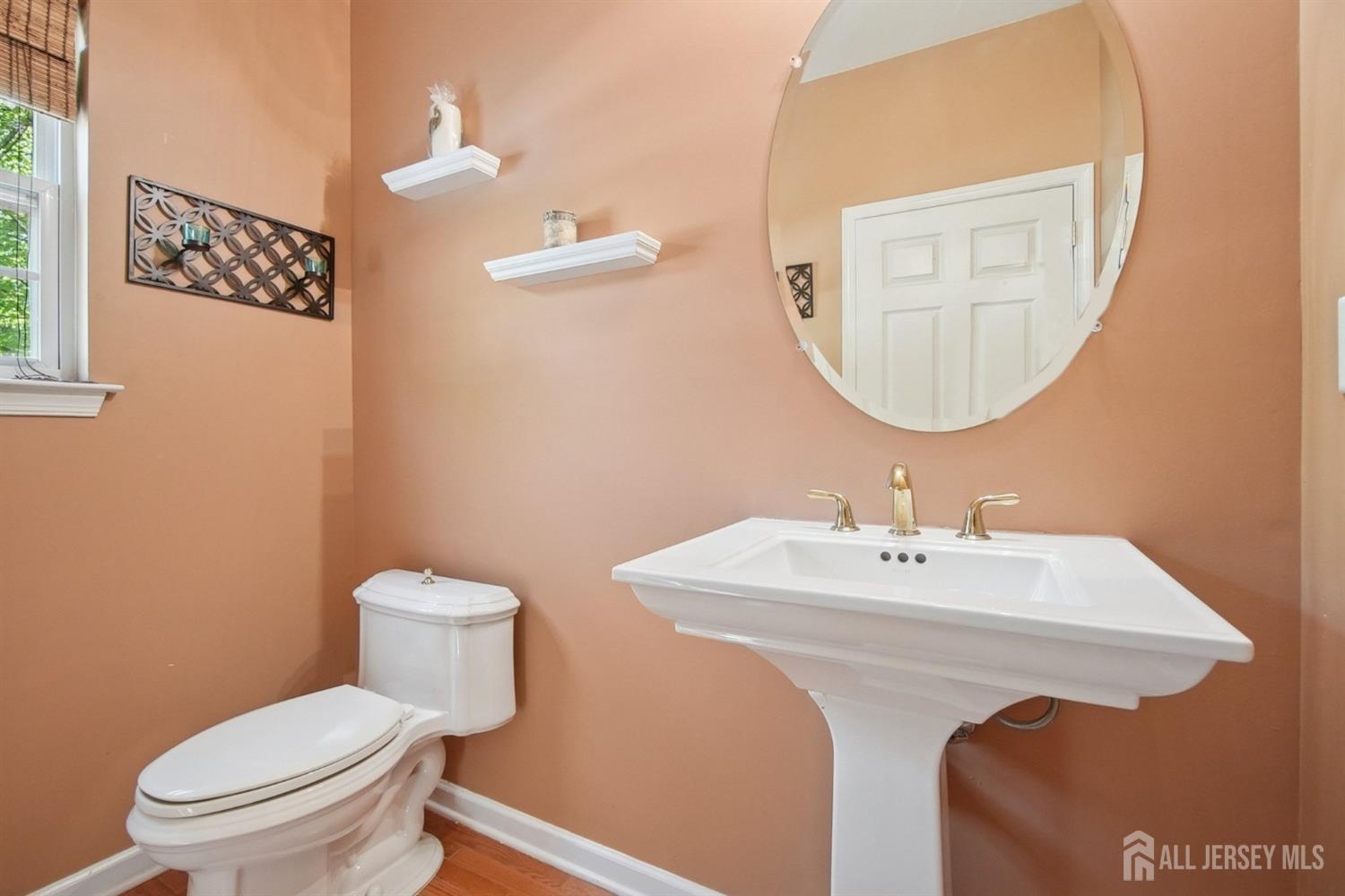 8 Russell Court, Old Bridge, New Jersey image 5