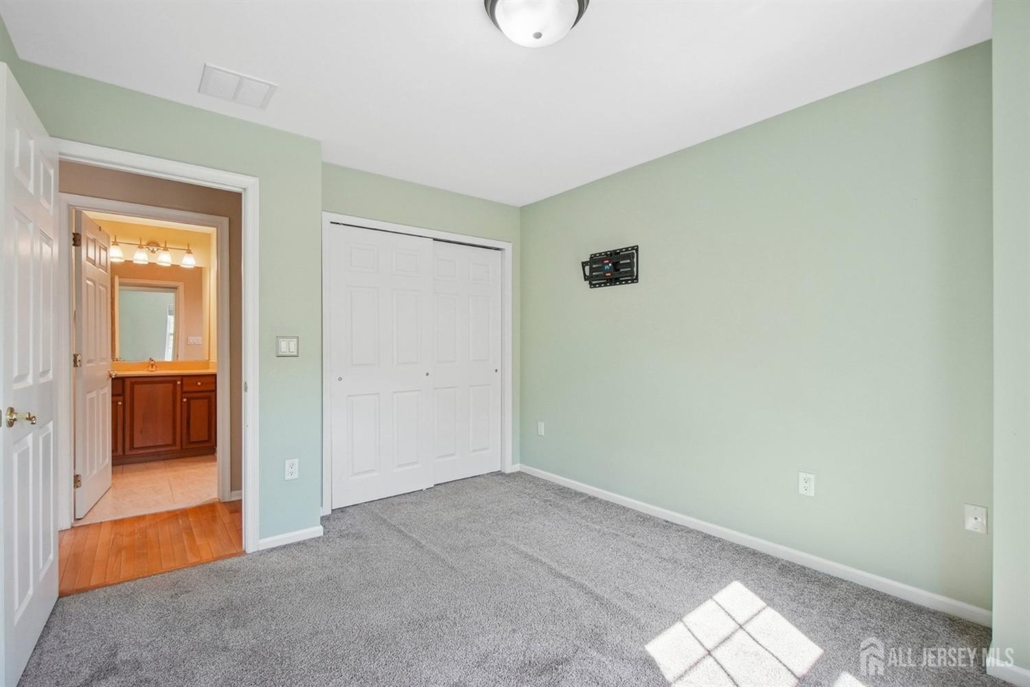 8 Russell Court, Old Bridge, New Jersey image 20