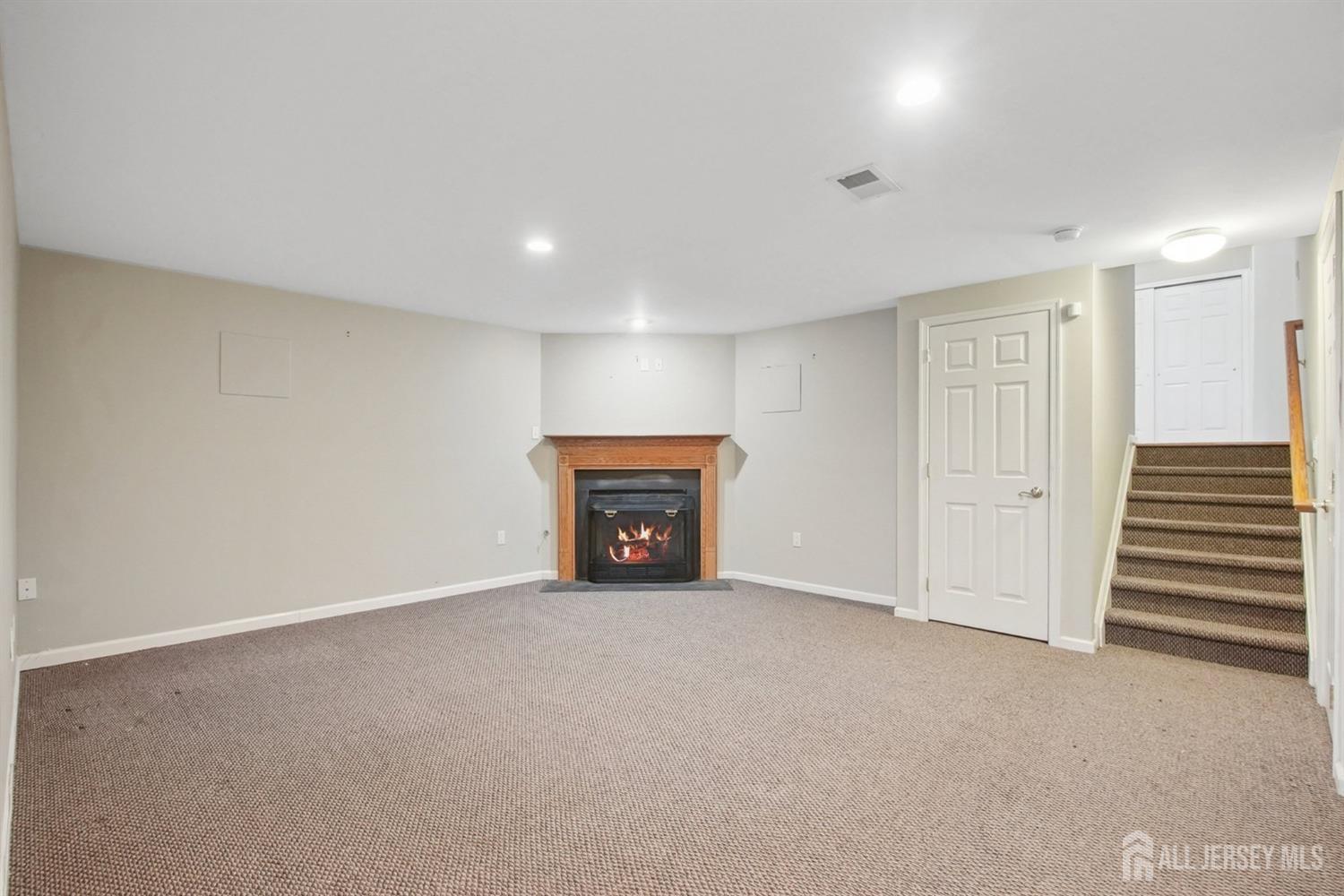 8 Russell Court, Old Bridge, New Jersey image 29