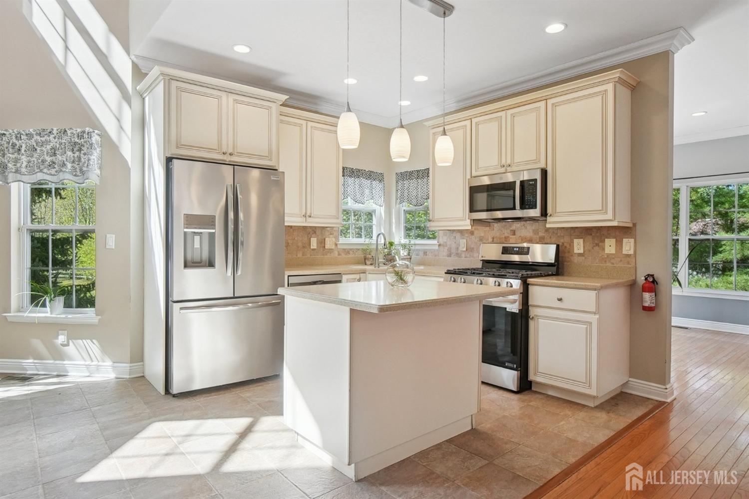 8 Russell Court, Old Bridge, New Jersey image 13