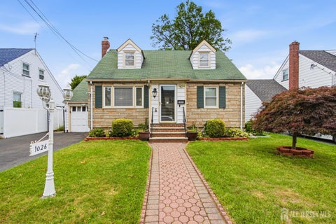 Homes For Sale - 1026 Bashford Avenue<br/> Union Twp, NJ 07083