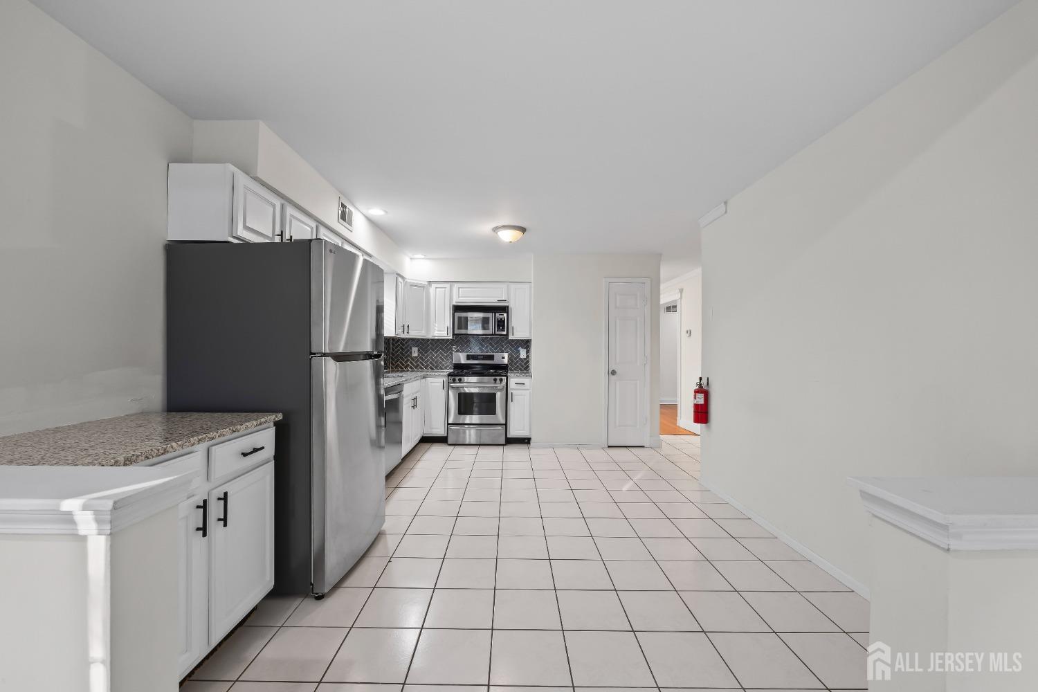 26 Jaime Court, Old Bridge, New Jersey image 5