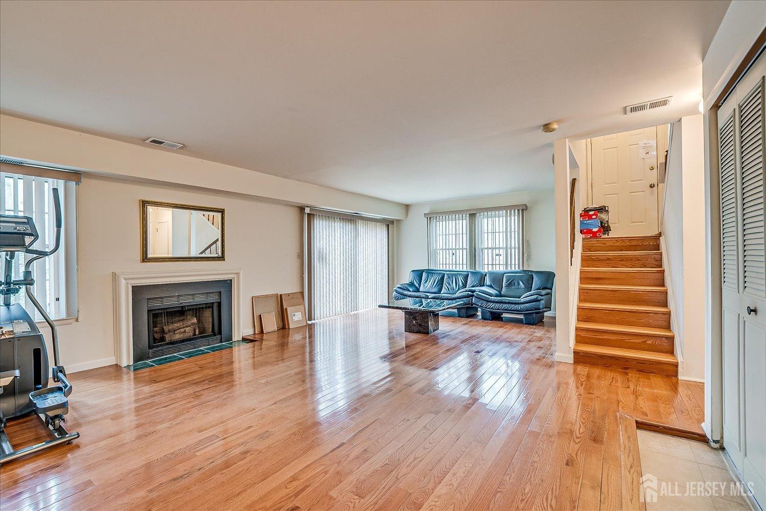 4807 Stonehedge Road, Edison, New Jersey image 35