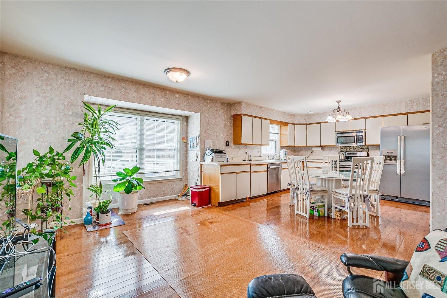 4807 Stonehedge Road, Edison, New Jersey image 14