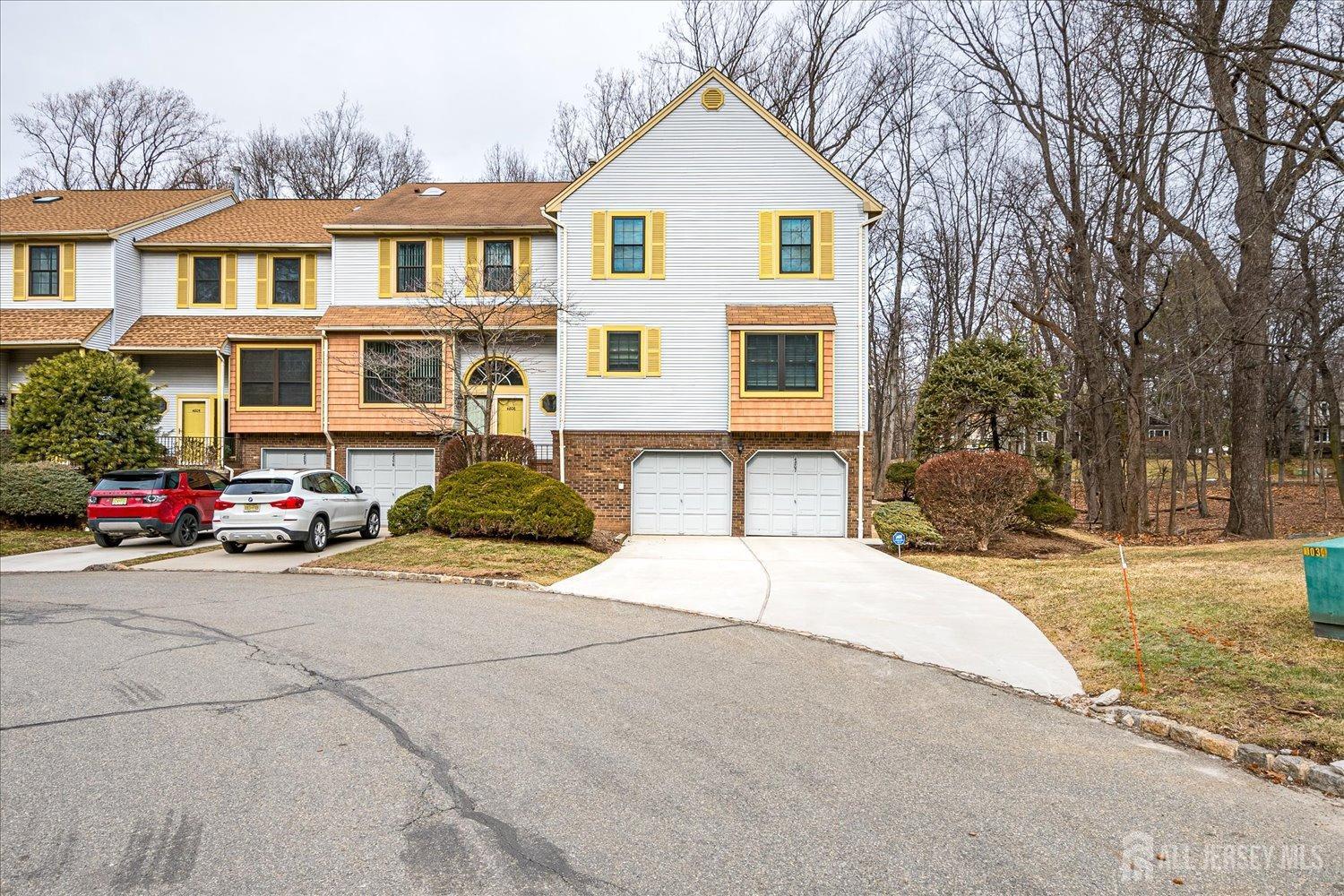 4807 Stonehedge Road, Edison, New Jersey image 1