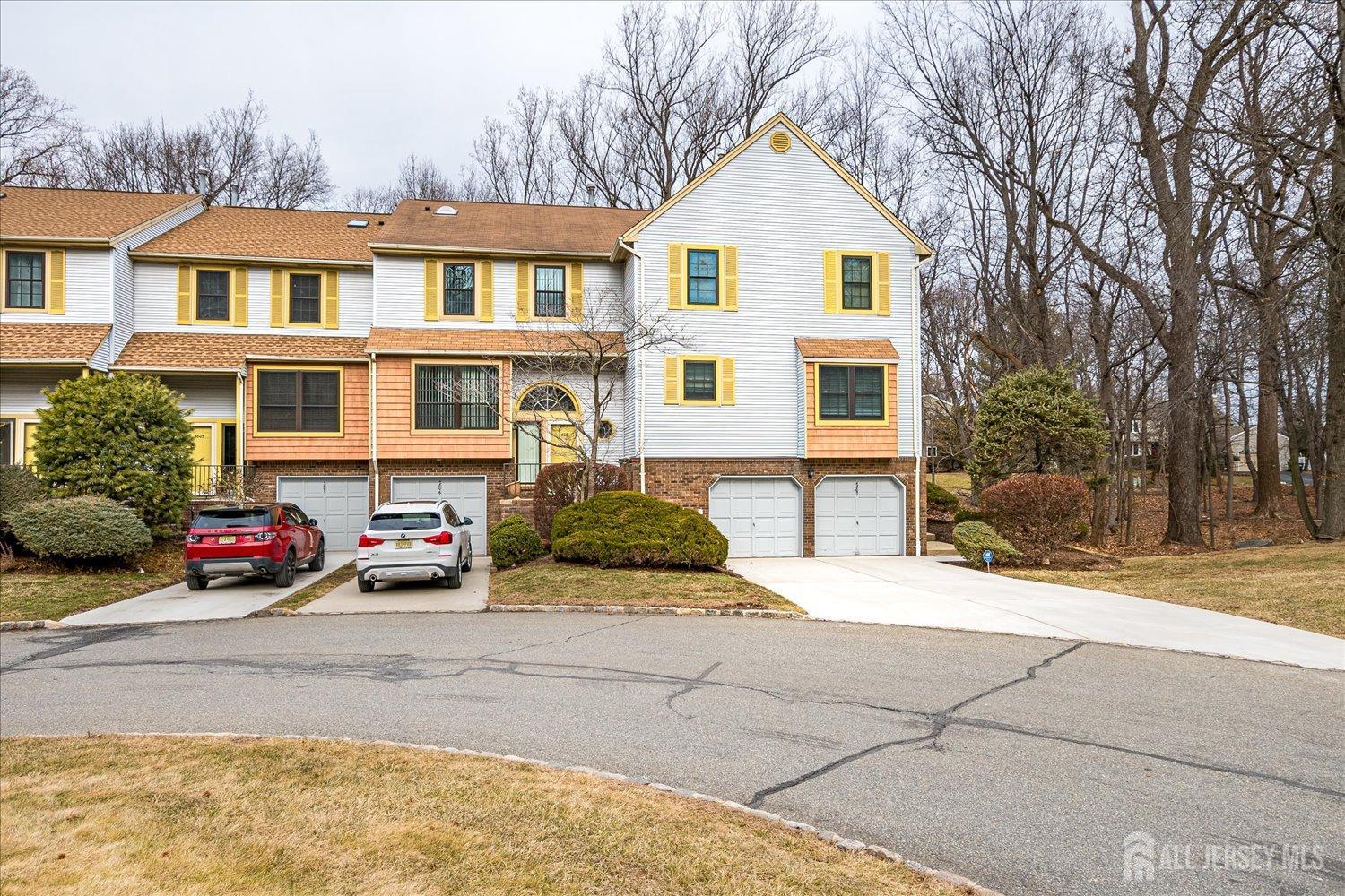 4807 Stonehedge Road, Edison, New Jersey image 3