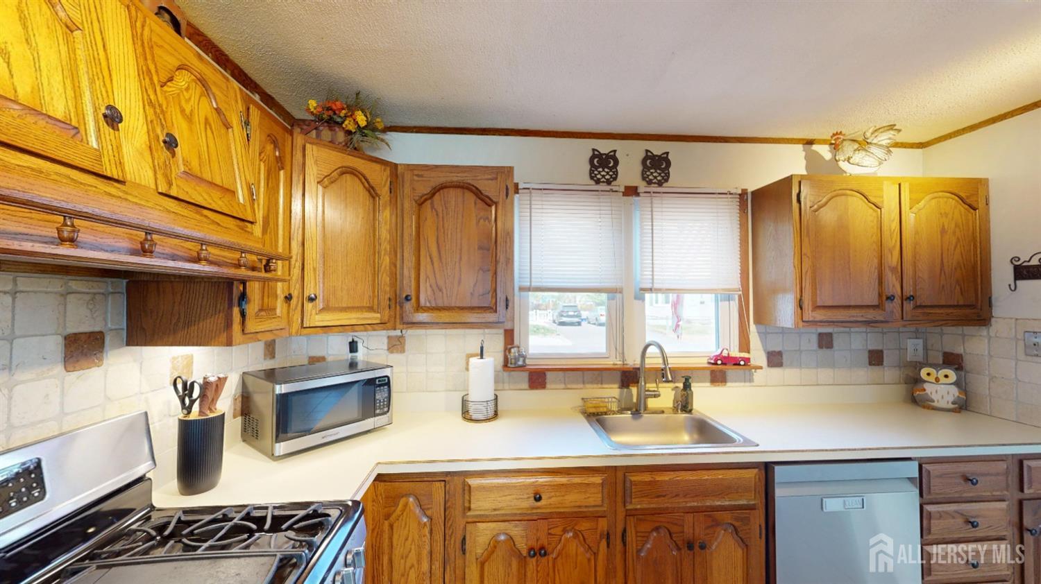 68 Applegate Avenue, Monroe Township, New Jersey image 8