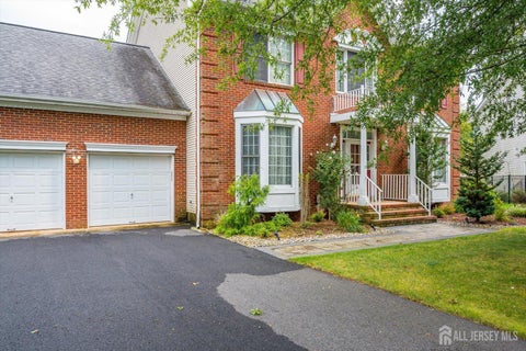 Homes For Sale - 8 Mcbride Way<br/> Bridgewater, NJ 08807