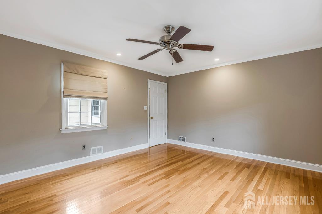 318 Ambrose Avenue, Middlesex, New Jersey image 22