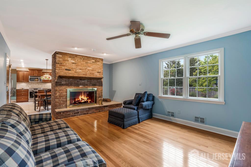 318 Ambrose Avenue, Middlesex, New Jersey image 18