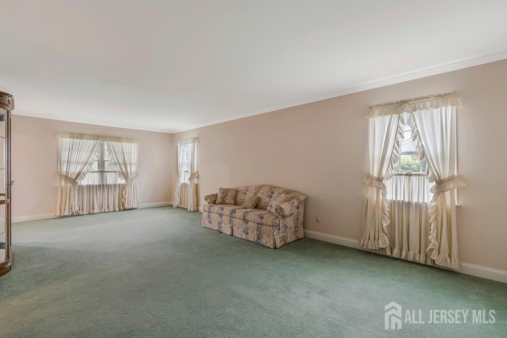 318 Ambrose Avenue, Middlesex, New Jersey image 8