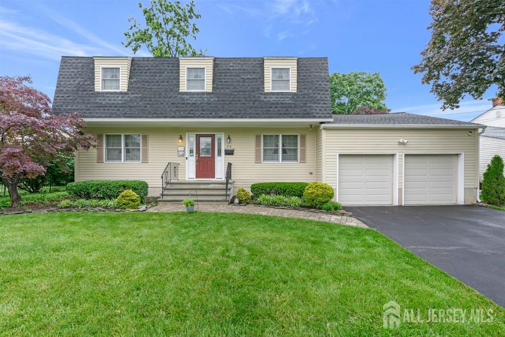 318 Ambrose Avenue, Middlesex, New Jersey image 2