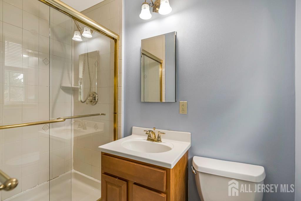318 Ambrose Avenue, Middlesex, New Jersey image 27