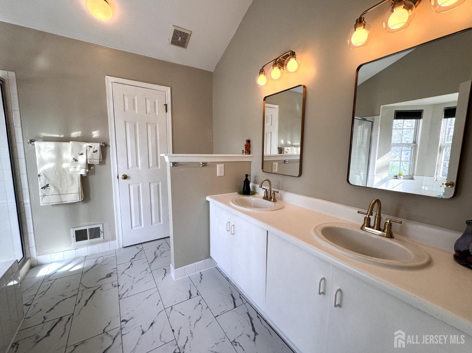 2 Burr Court, Plainsboro, New Jersey image 24