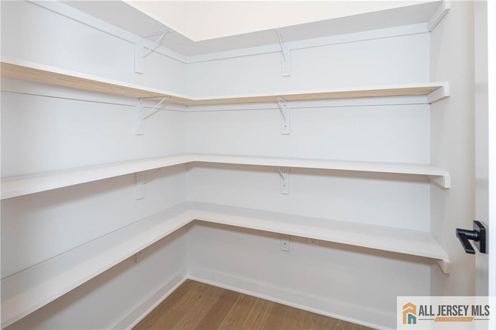 38 Hillcrest Avenue, Edison, New Jersey image 15