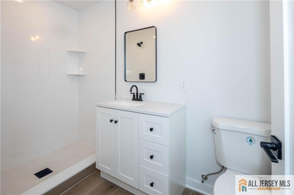 38 Hillcrest Avenue, Edison, New Jersey image 32
