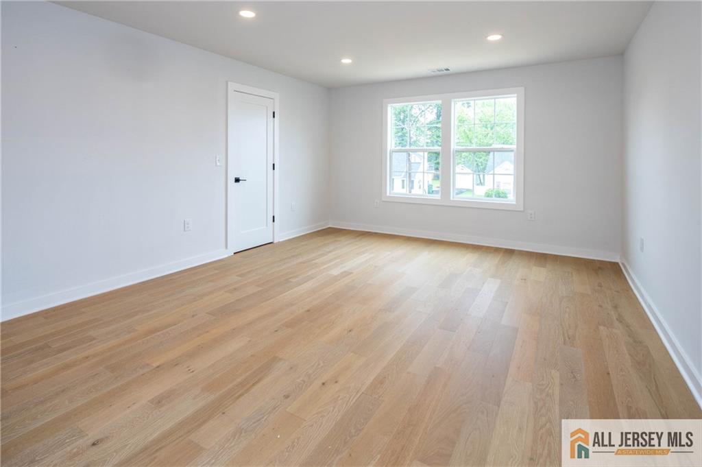 38 Hillcrest Avenue, Edison, New Jersey image 28