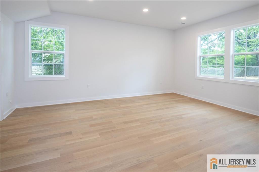 38 Hillcrest Avenue, Edison, New Jersey image 22
