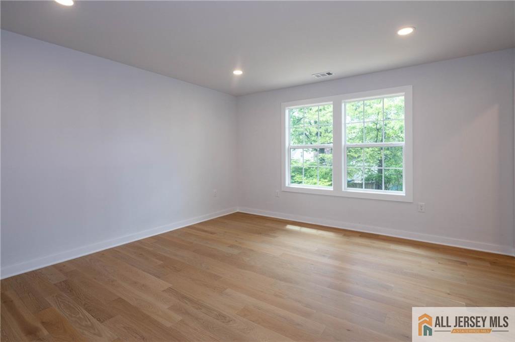 38 Hillcrest Avenue, Edison, New Jersey image 38