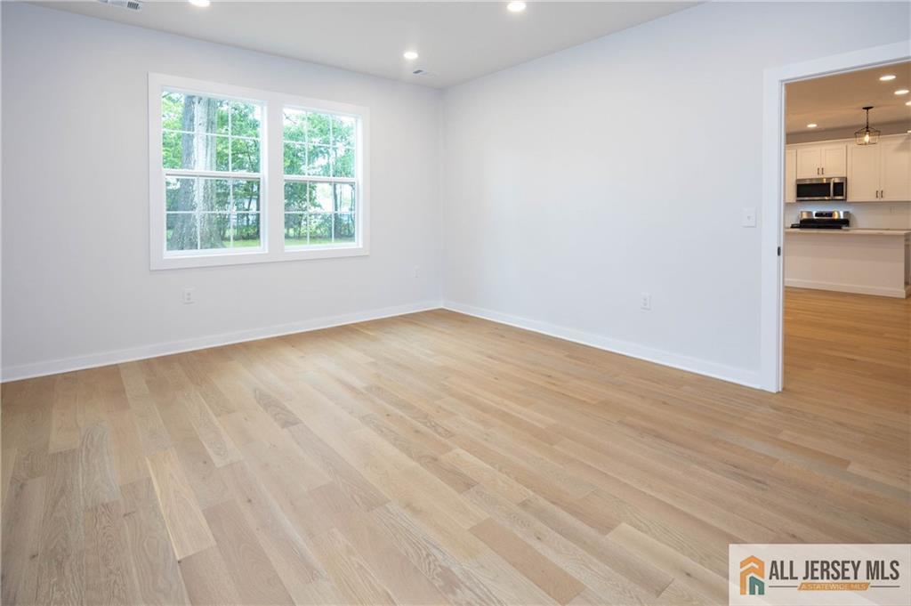 38 Hillcrest Avenue, Edison, New Jersey image 23