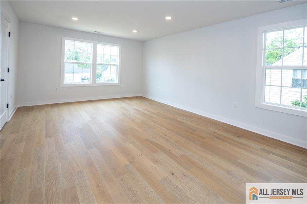 38 Hillcrest Avenue, Edison, New Jersey image 27