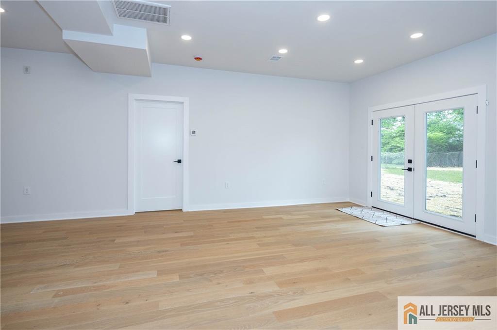 38 Hillcrest Avenue, Edison, New Jersey image 18