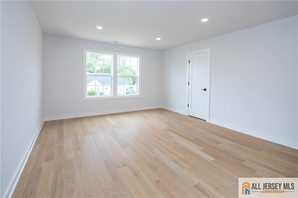 38 Hillcrest Avenue, Edison, New Jersey image 31